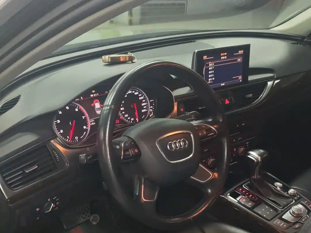 Audi A6L 2014 TFSI Standard фото 16