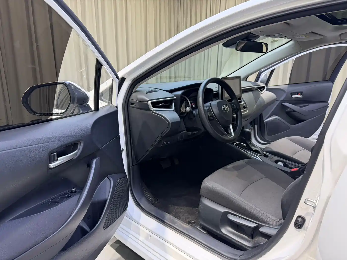 Toyota Corolla 2021 TNGA 1.5L CVT Elite Edition фото 4