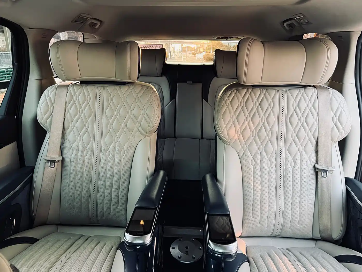 Buick GL8 2021 ES Landlord 653T Comfort фото 19