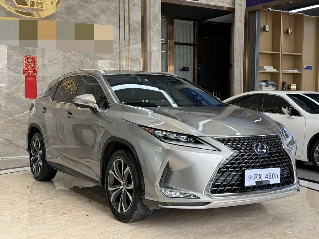 Фото 3 - Lexus RX