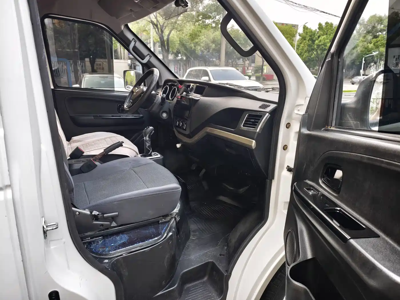 Wanxiang Auto Wanxiang T01 2023 2023 Pure Electric 41.86kWh Comfort Edition