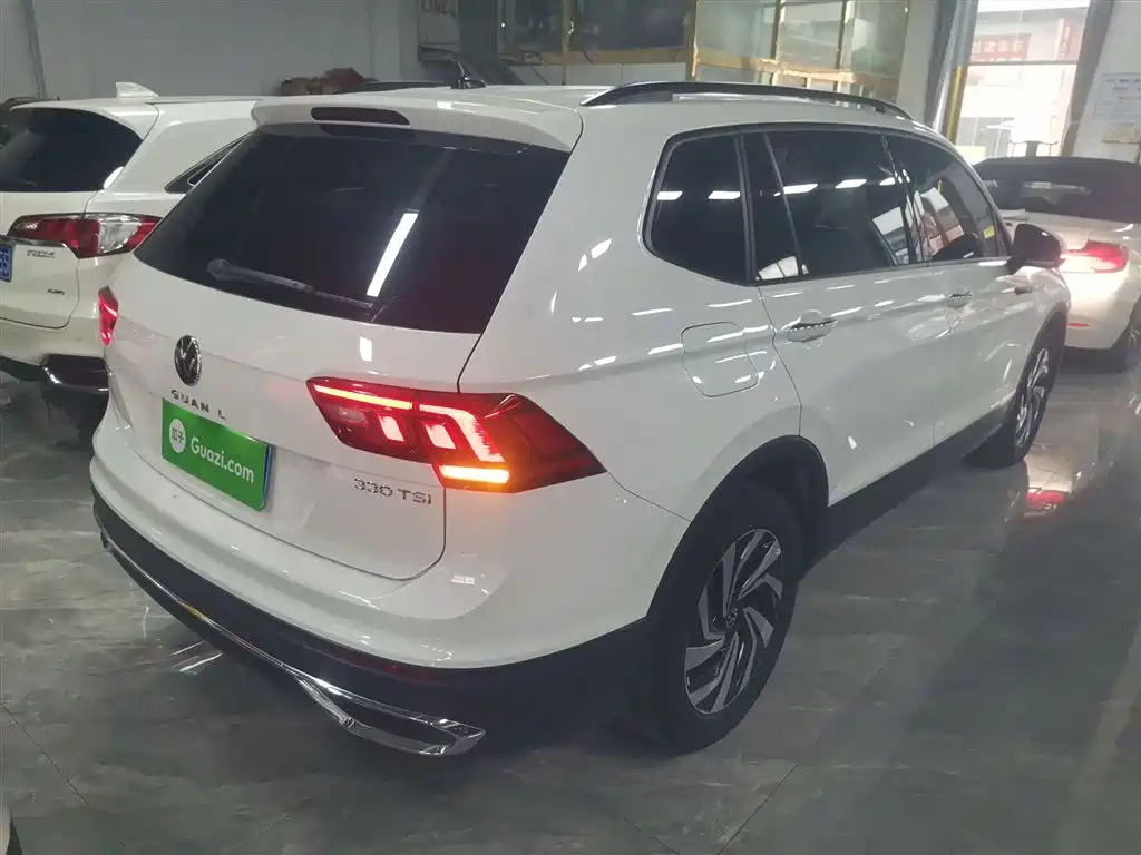 Volkswagen Tiguan L 2023 330TSI Auto 2WD Comfort Edition фото 6