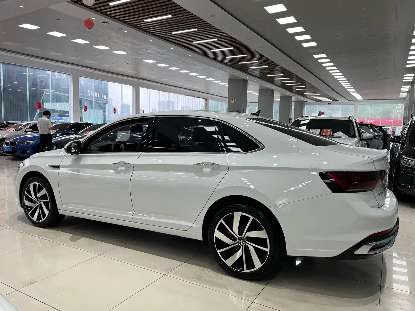 Volkswagen Sagitar, миниатюра 13