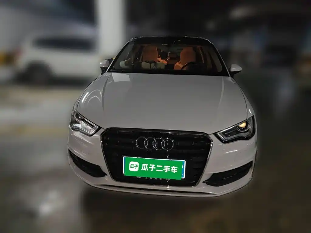Audi A3 (Import) 2014 2014 Sportback 40 TFSI S line Comfort