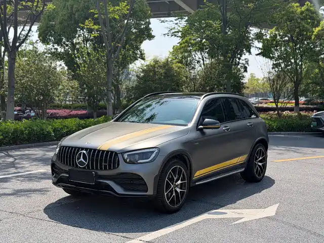 MERCEDES-BENZ GLC AMG 2023