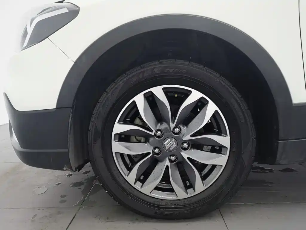 Suzuki Xiaotu 2018 2017 1.6L CVT 2WD Urban Progressive Edition