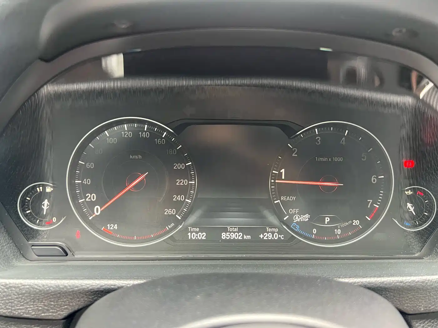 BMW 3 Series 2019 320i M Sport Black Night Edition фото 15