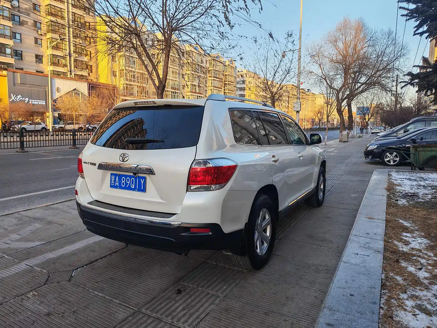 Toyota Highlander 2012 2.7L 2WD 5-seater Elite Edition фото 4