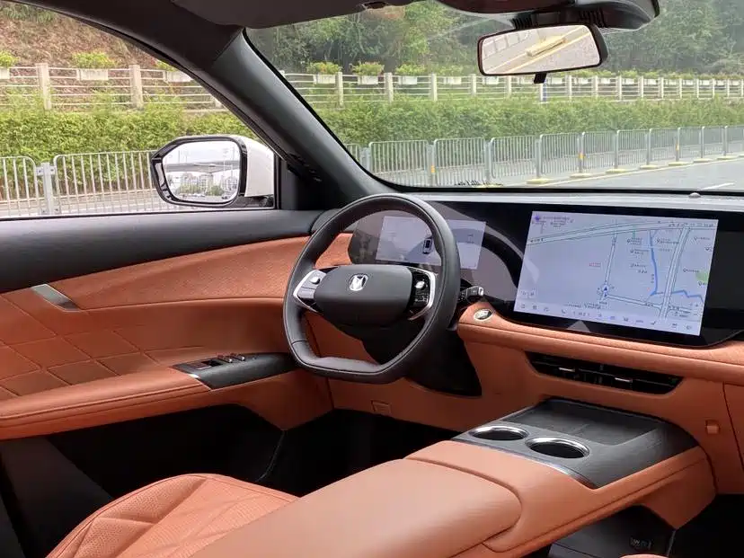 CHANG'AN CS75PLUS