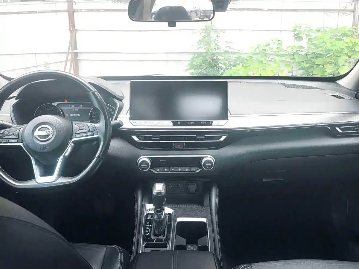 Фото 5 - Nissan Teana