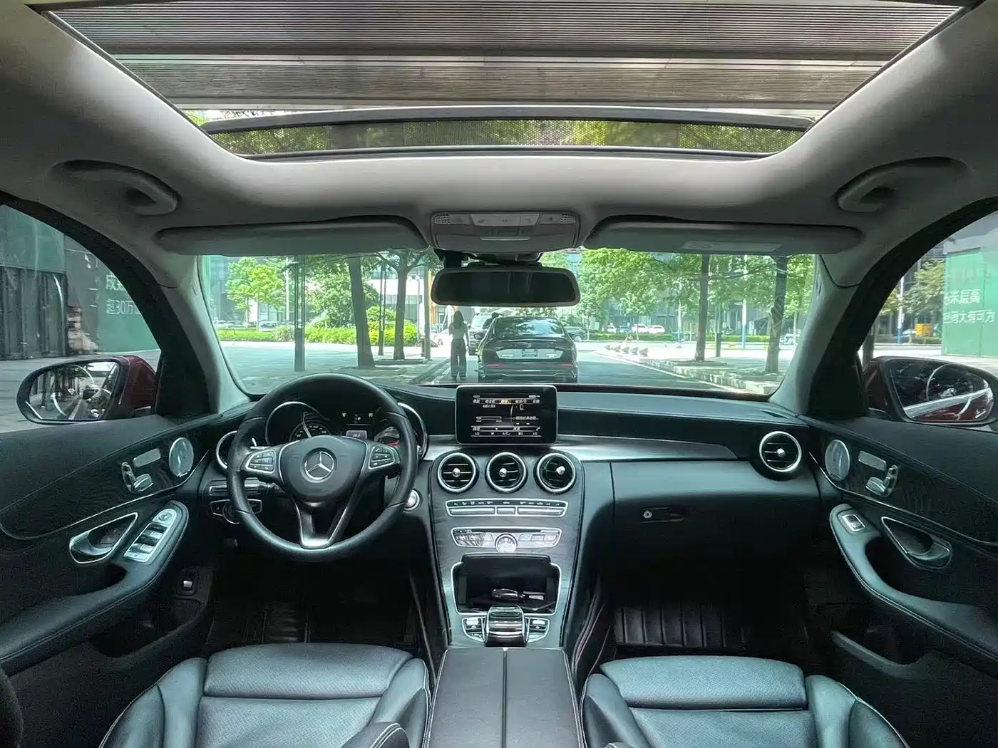 Mercedes-Benz C-Class 2017 Facelift C 200 L Sport Edition фото 11