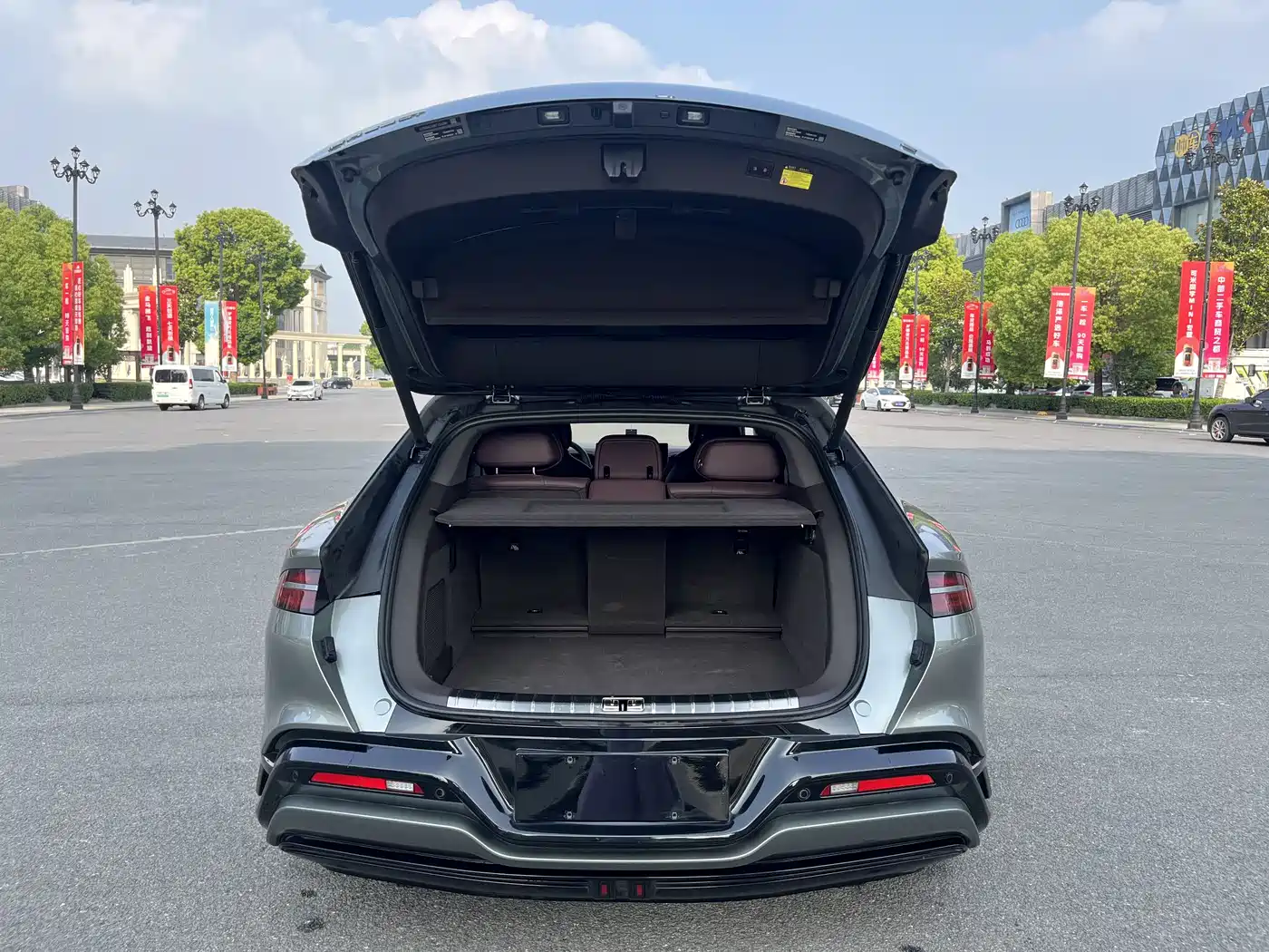 Denza Z9GT 2024 Model 1100 AWD Max Edition фото 7