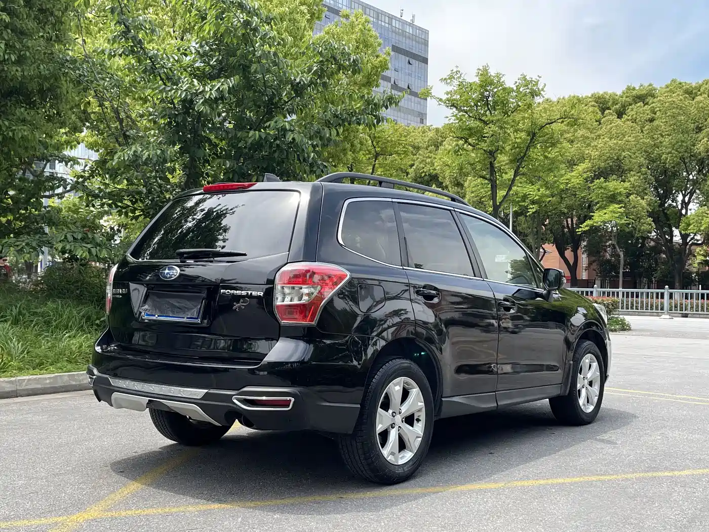 Subaru Forester 2013 2.5i Automatic Luxury Edition фото 13