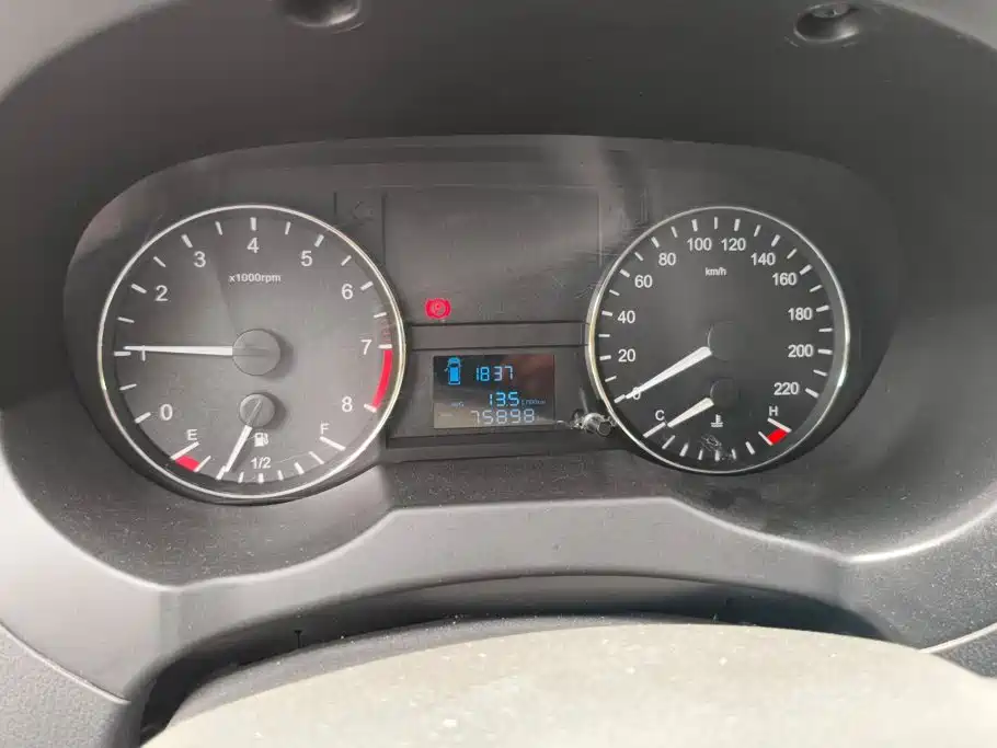 JAC Refine M3 2017 2015 Maker Edition 1.6L Luxury