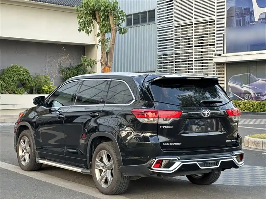 Toyota Highlander 2018 2.0T 4WD Luxury 7-seater China VI фото 5