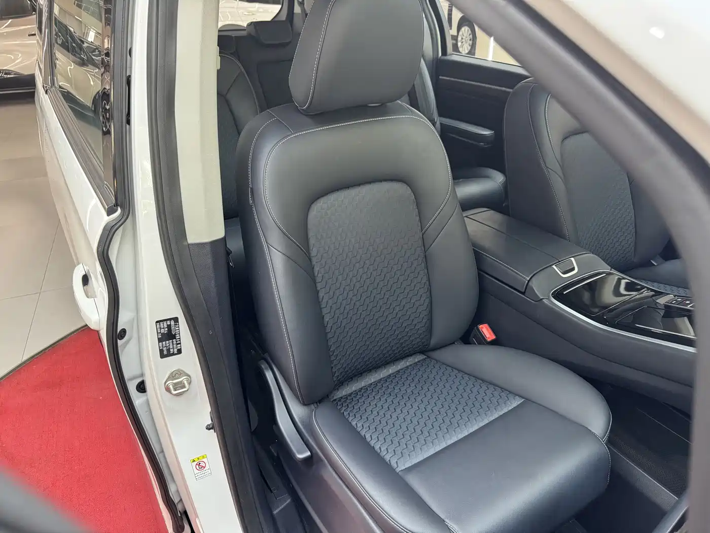 GAC Trumpchi Trumpchi M8 2025 2024 Leadershow Series 390T Luxury Edition
