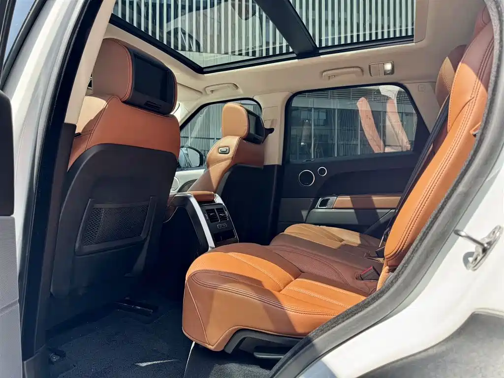 Land Rover Range Rover Sport 2016 Model 3.0 SC V6 HSE DYNAMIC фото 2
