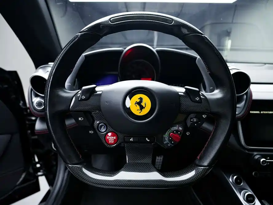 Фото 16 - Ferrari GTC4Lusso