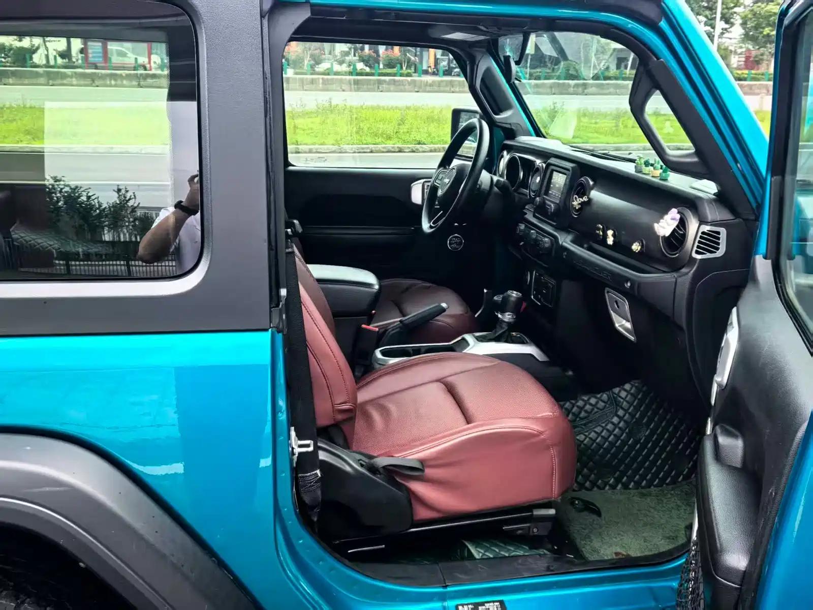 Фото 10 - Jeep Wrangler