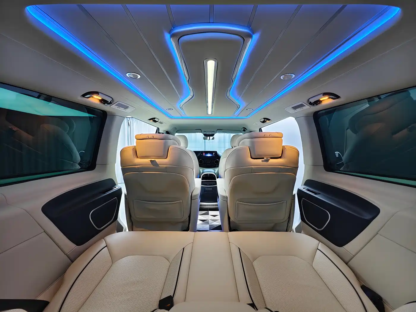 Mercedes-Benz Vito 2021 2.0T Business Edition 7-seater фото 29