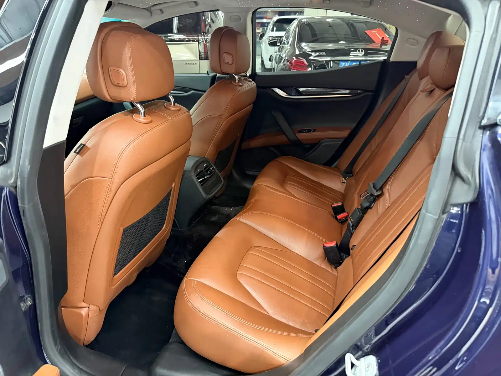 صورة 8 - Maserati Ghibli