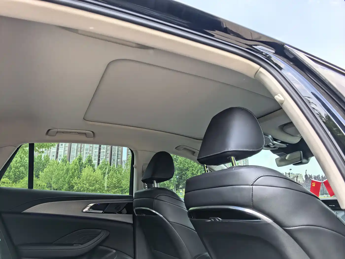 Hongqi H5 2023 2.0T Auto Smart Connect Flag Comfort фото 24