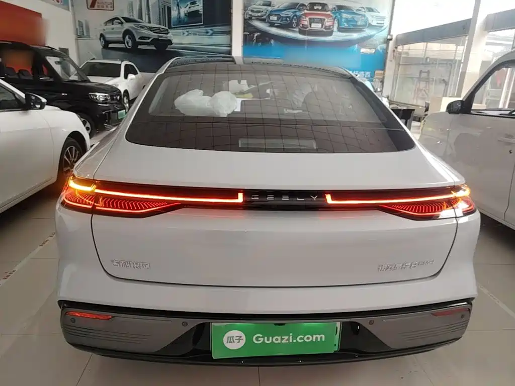 Geely Galaxy Galaxy Xingyao 8 2026 2025 60km EM-i Luxury Edition