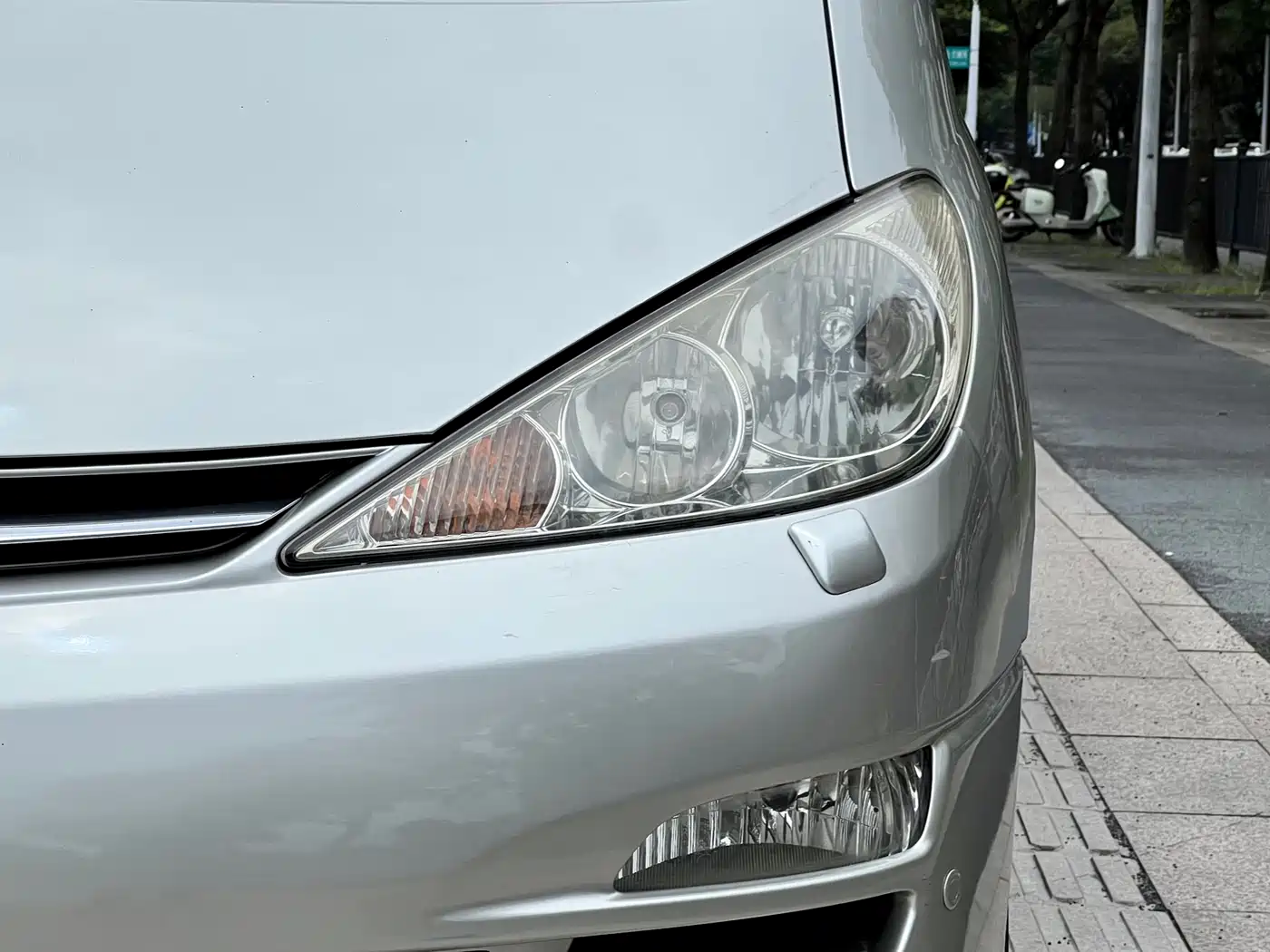 Toyota Previa 2004 2.4L AT фото 5