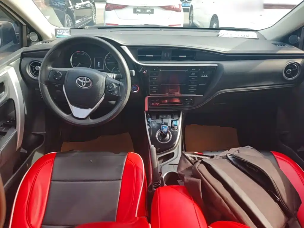 Toyota Corolla Twin Engine E+ 2020 2019 1.8L E-CVT Leading Edition