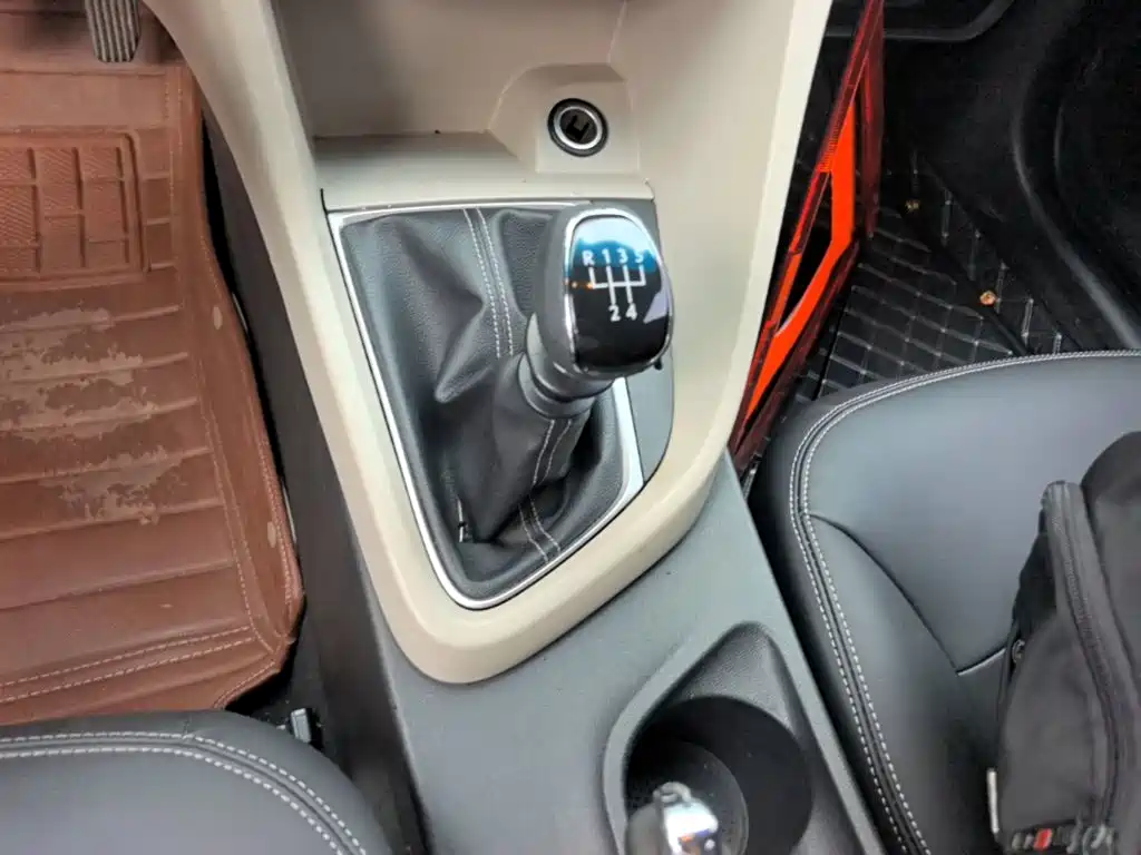 Фото 14 - Buick Excelle