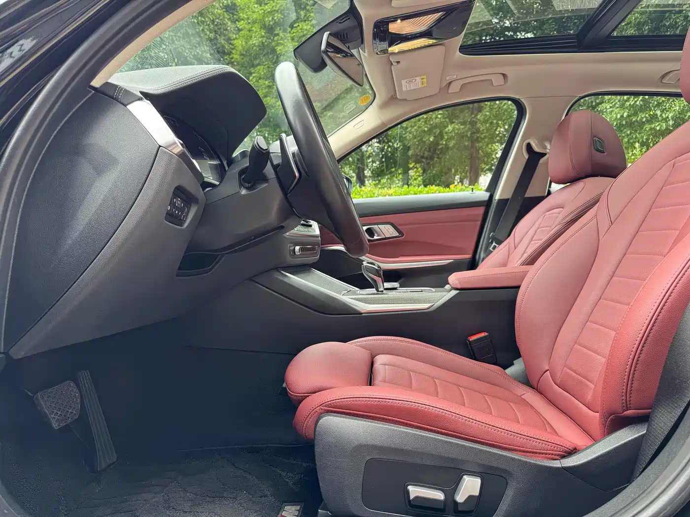 BMW 3 Series 2022 325Li M Sport Shadow Edition фото 7