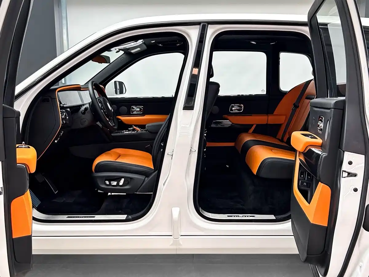 Photo 15 - Rolls-Royce Cullinan