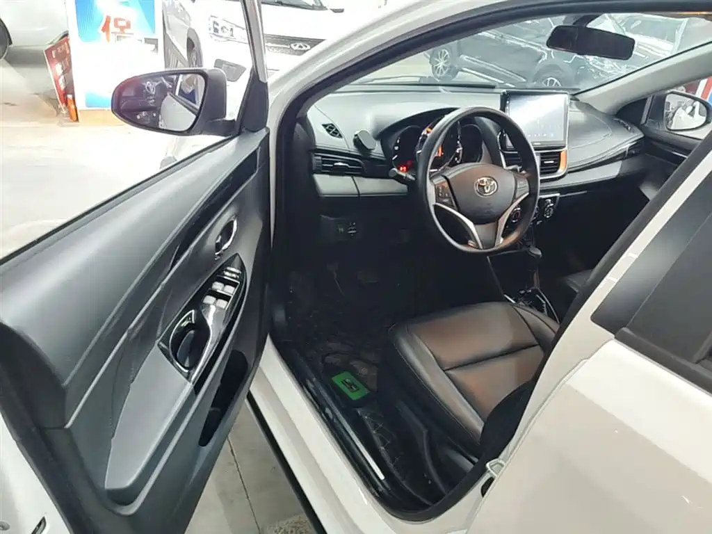 Toyota YARiS L Zhi Xuan 2022 Zhi Xuan X 1.5L CVT Luxury PLUS Edition фото 16