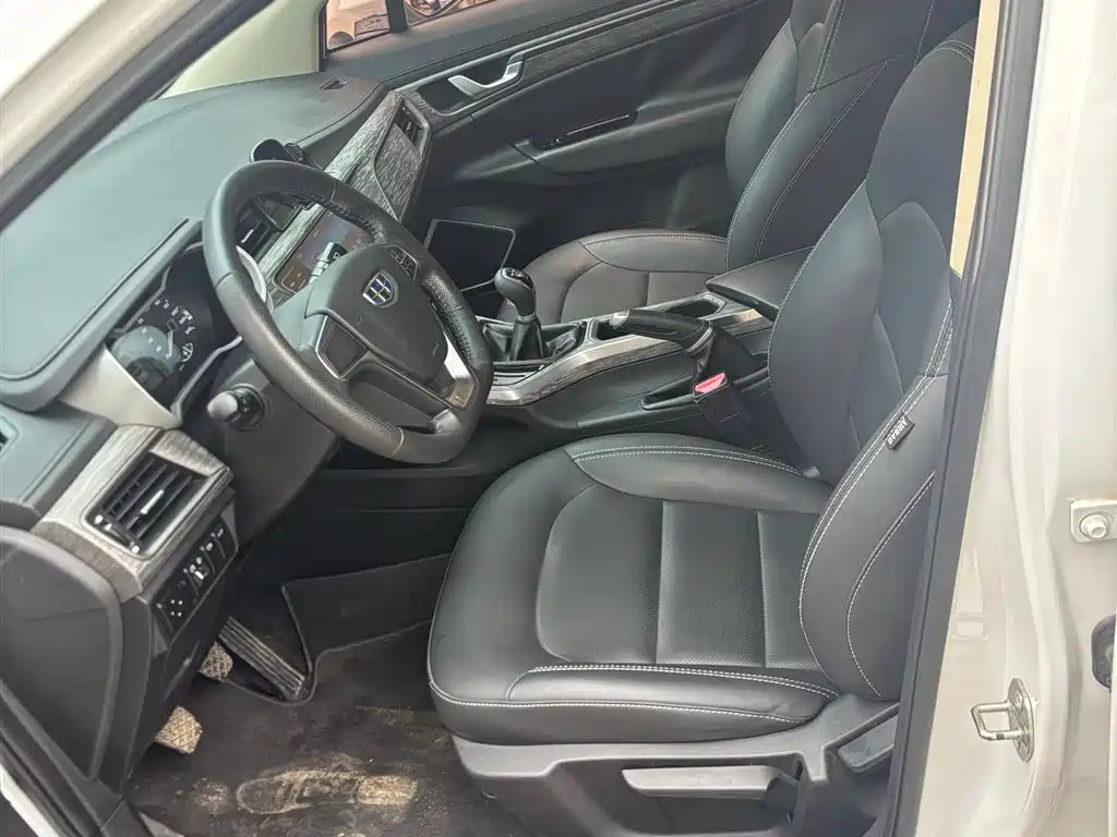 Фото 4 - Geely Emgrand GS