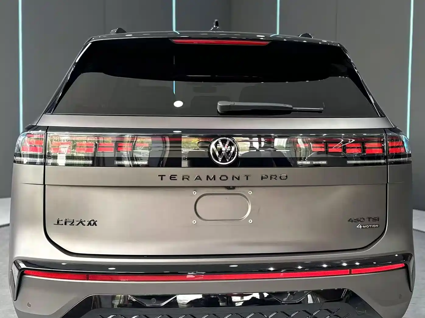 Volkswagen Teramont 2025 Teramont Pro 450TSI 4WD Summit Edition фото 7