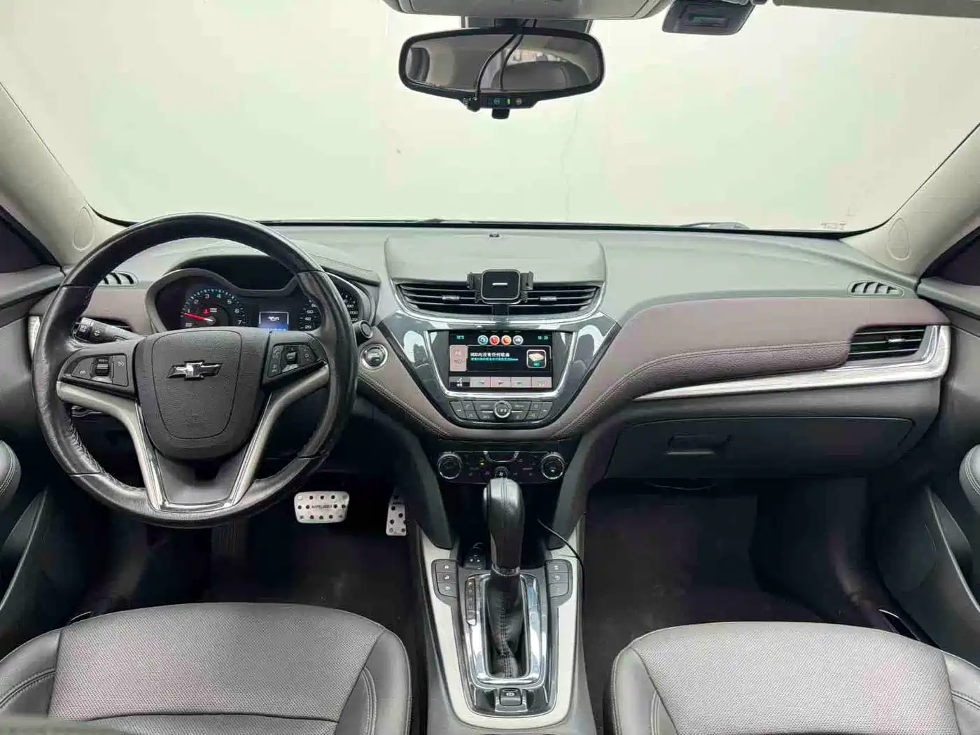 Chevrolet Malibu 2017 1.5T Automatic Flagship Edition фото 10