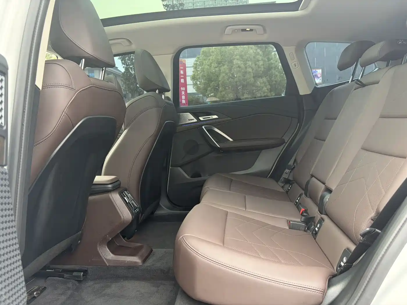 BMW iX1 2025 xDrive30L X Design Package фото 5