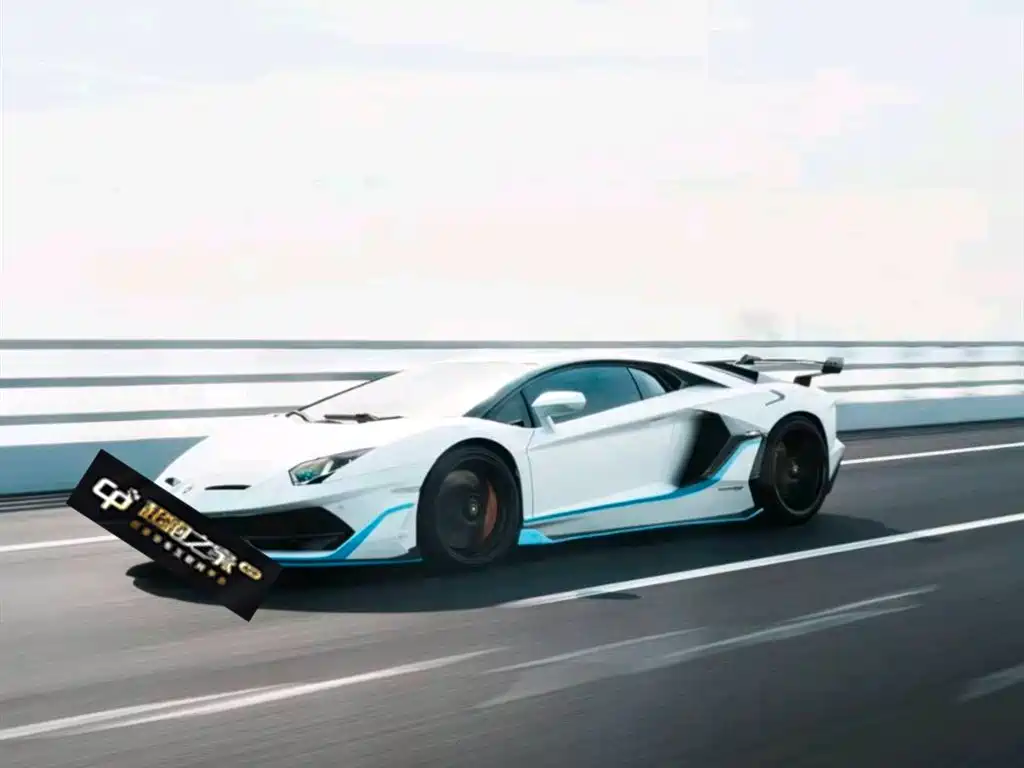 Lamborghini Aventador 2011 LP 700-4 фото 7