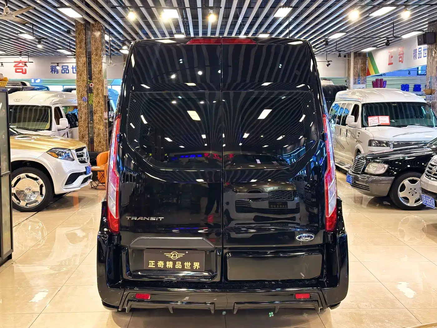 Ford Transit 2020 2.0T Gasoline Multi-purpose Commercial Vehicle Medium Wheelbase Low Roof Dual Swing Doors China V фото 6