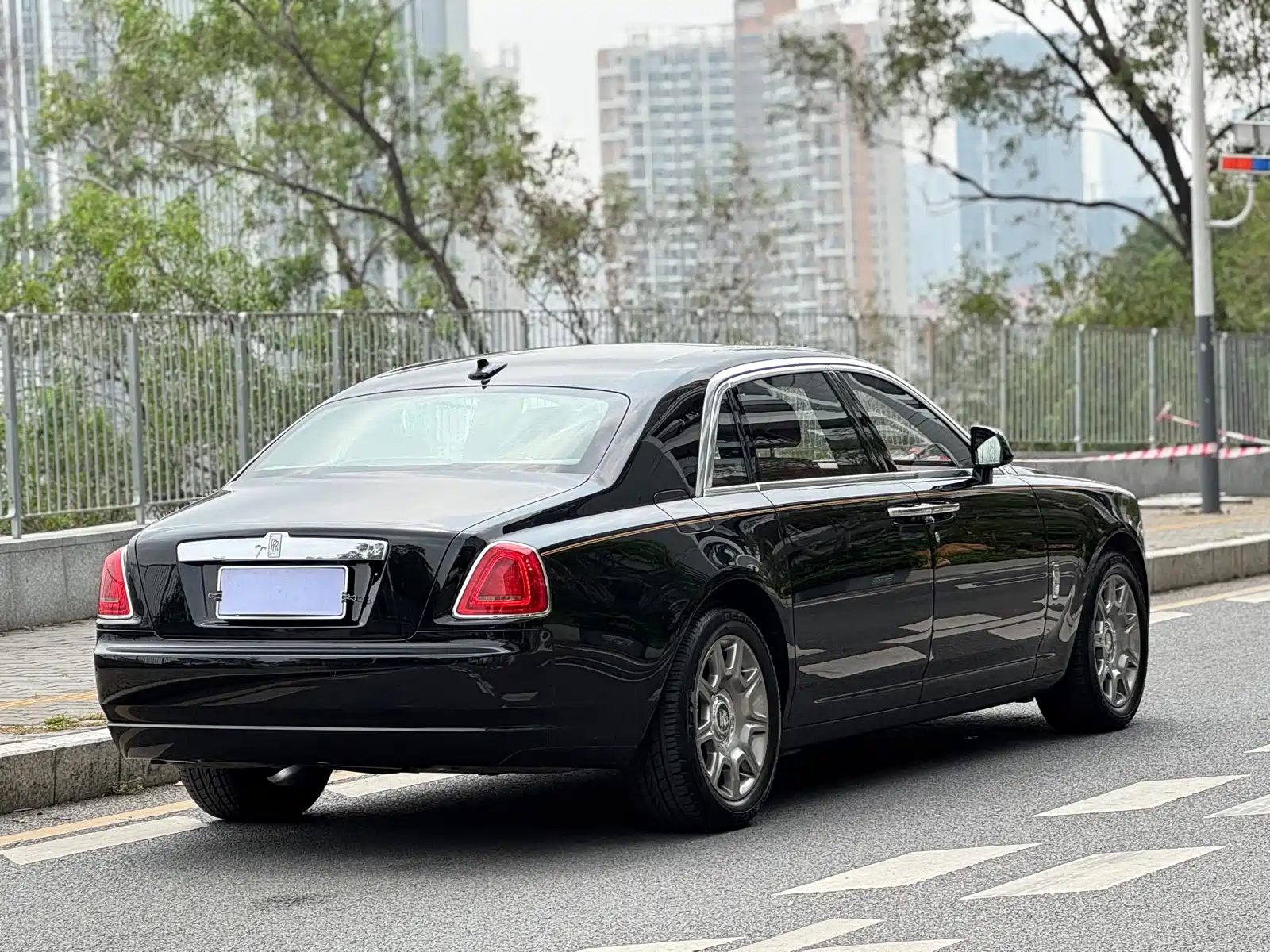 Фото 3 - Rolls-Royce Ghost