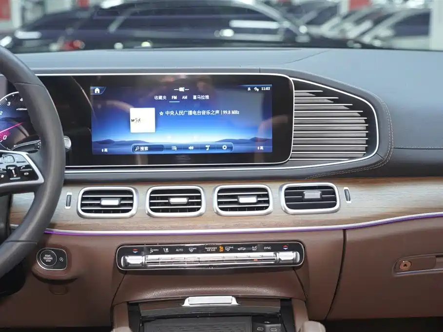 Mercedes-Benz GLE 2024 GLE 450 4MATIC Fashion фото 11