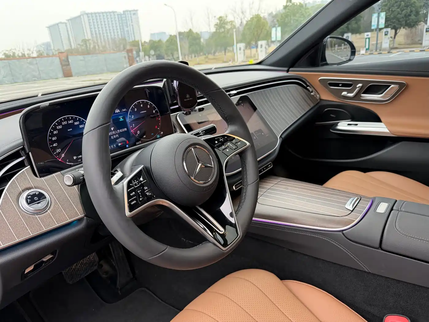 Mercedes-Benz E-Class 2024 E 300 L Fashion фото 6