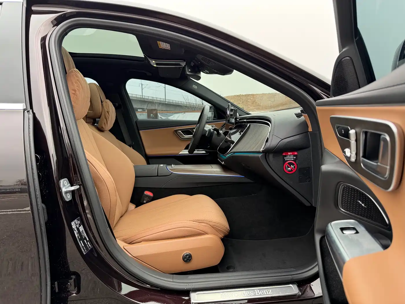 Mercedes-Benz E-Class 2024 E 300 L Fashion фото 14