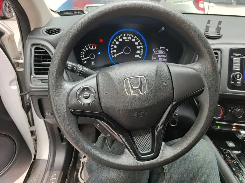 Photo 11 - Honda Vezel