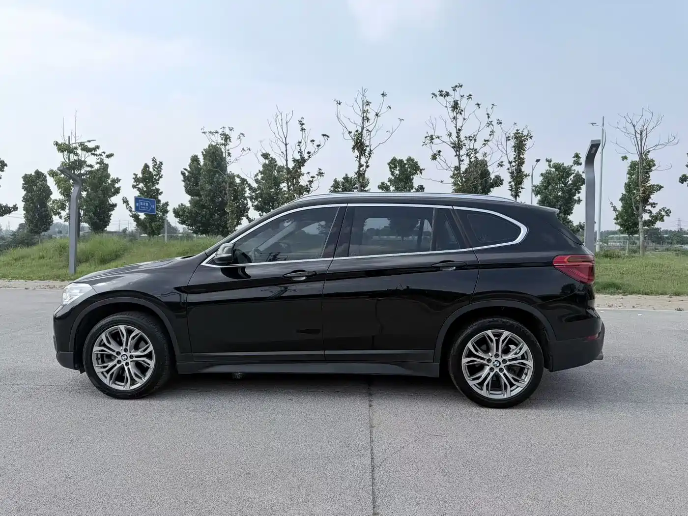 BMW X1 2019 sDrive20Li Leading Model фото 7