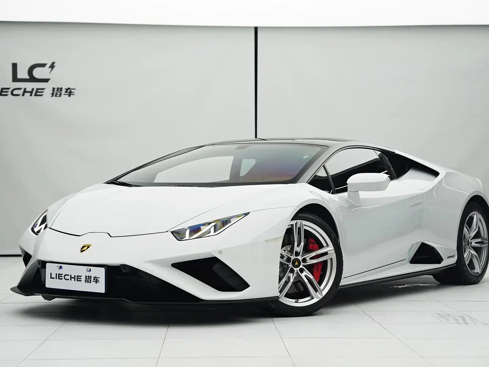 Фото 1 - Lamborghini Huracán