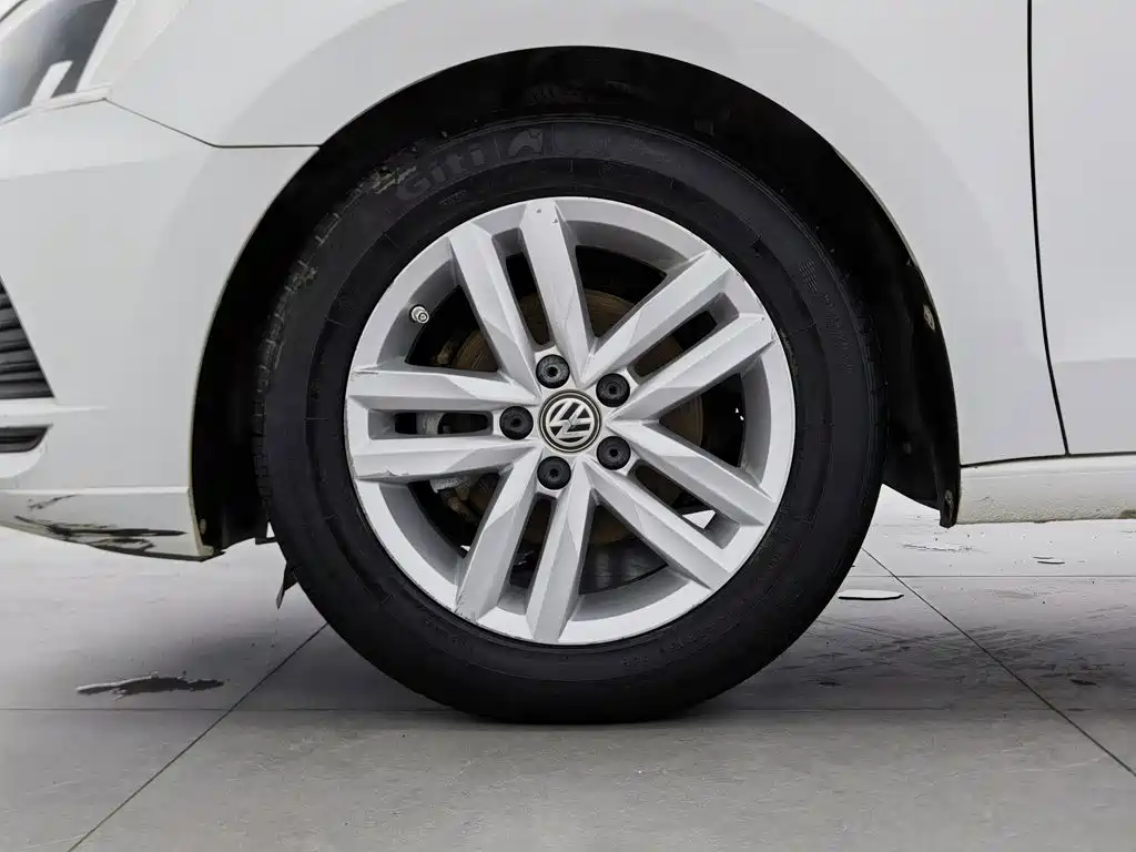 Volkswagen Jetta 2019 2019 Dream Edition 1.5L Manual Fashion