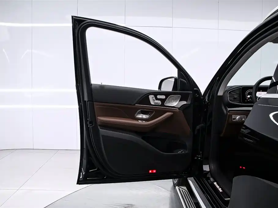 Mercedes-Benz GLE 2024 GLE 350 4MATIC Fashion фото 11