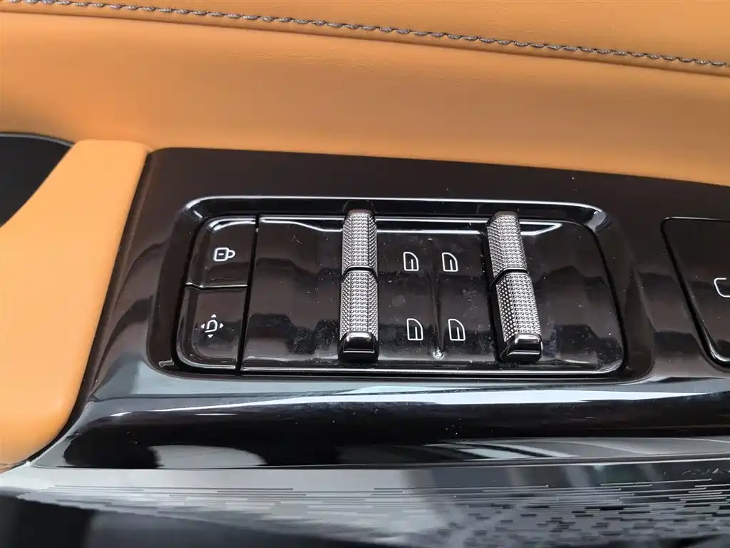 Geely Galaxy Yizhen L380 2025 Model 805km Flagship Edition AWD фото 9