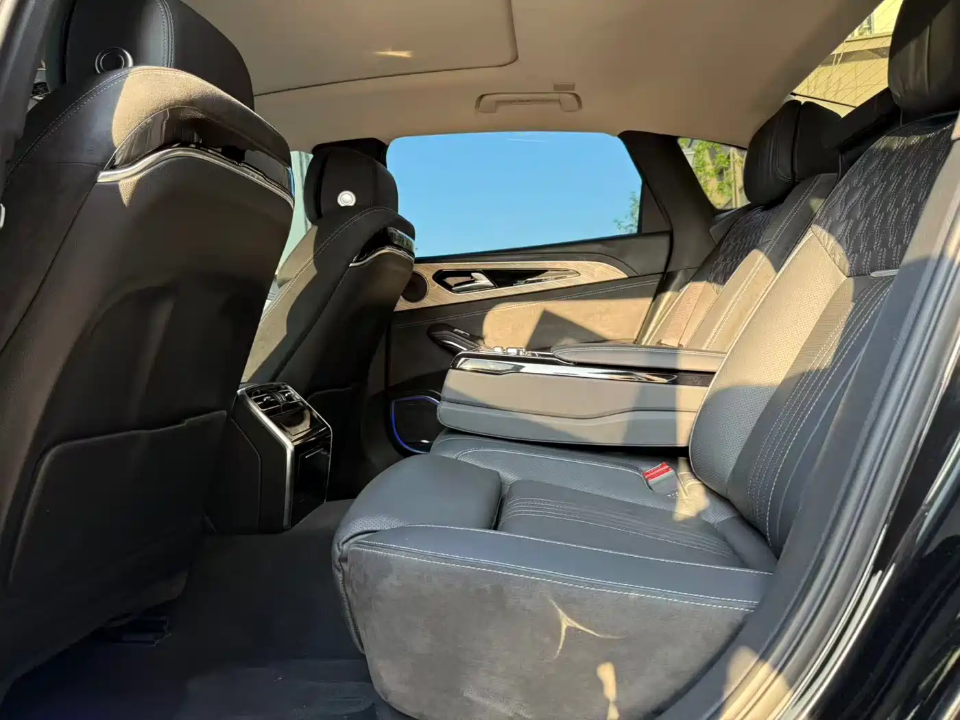 Hongqi H9 2020 3.0T Smart Connection Qi Chang Edition фото 5